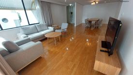 3 Bedroom Apartment for rent in Tipamas Suites, Thung Maha Mek, Bangkok near MRT Lumpini