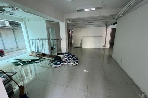 Commercial for rent in Silom, Bangkok near BTS Sala Daeng