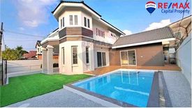 3 Bedroom House for sale in Na Kluea, Chonburi