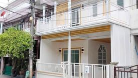 3 Bedroom Townhouse for sale in Nong Khang Phlu, Bangkok