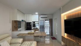 3 Bedroom Townhouse for sale in Tha Raeng, Bangkok