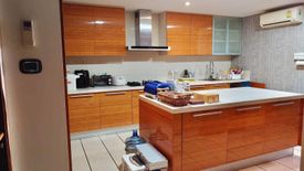 3 Bedroom Condo for rent in Kallista Mansion, Khlong Toei Nuea, Bangkok near BTS Nana