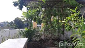 3 Bedroom Townhouse for rent in Chan Kasem, Bangkok near MRT Chankasem