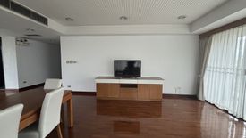 3 Bedroom Apartment for rent in La Perla Apartment, Sam Sen Nai, Bangkok near BTS Ari