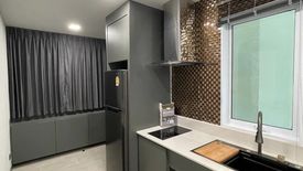 1 Bedroom Condo for sale in Baan Siri Silom, Silom, Bangkok near BTS Surasak