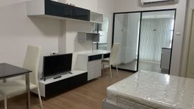 1 Bedroom Condo for sale in Bang Talat, Nonthaburi near MRT Si Rat