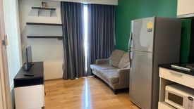 1 Bedroom Condo for rent in Fuse Sathorn - Taksin, Bang Lamphu Lang, Bangkok near BTS Wongwian Yai