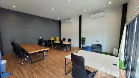 3 Bedroom Office for rent in Pa Tan, Chiang Mai