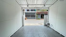 2 Bedroom Townhouse for sale in Din Daeng, Bangkok near MRT Ratchadaphisek