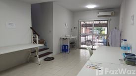 3 Bedroom Townhouse for sale in Lam Pla Thio, Bangkok