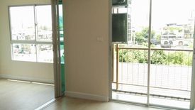 1 Bedroom Condo for sale in Sam Sen Nai, Bangkok