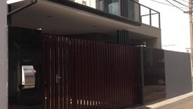 3 Bedroom House for rent in Khlong Tan Nuea, Bangkok