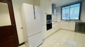 2 Bedroom Condo for rent in Khlong Tan Nuea, Bangkok