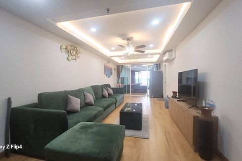 1 Bedroom Condo for sale in Nusa State Tower Condominium, Silom, Bangkok near BTS Surasak