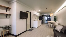 2 Bedroom Condo for sale in Nusa State Tower Condominium, Silom, Bangkok near BTS Surasak