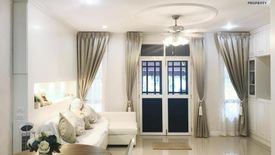 3 Bedroom Townhouse for rent in Leon Sukhumvit 62, Bang Chak, Bangkok near BTS Bang Chak