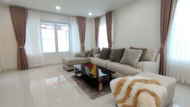 5 Bedroom Villa for sale in Lake Side Court 3, Pong, Chonburi