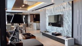 3 Bedroom Condo for sale in Khlong Toei Nuea, Bangkok near MRT Sukhumvit