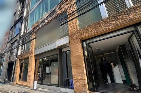 Commercial for rent in Silom, Bangkok near BTS Saint Louis