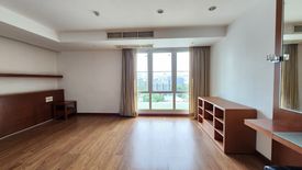 4 Bedroom Condo for rent in Khlong Tan Nuea, Bangkok