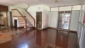 3 Bedroom House for rent in Khlong Tan, Bangkok near BTS Phrom Phong