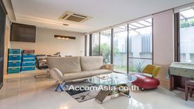 4 Bedroom House for sale in Phra Khanong, Bangkok near BTS Phra Khanong