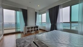 4 Bedroom Condo for rent in Supalai Prima Riva, Chong Nonsi, Bangkok