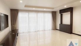 3 Bedroom Condo for sale in Khlong Tan Nuea, Bangkok near BTS Thong Lo