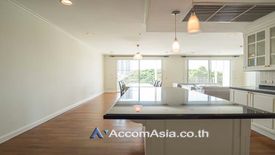 3 Bedroom Apartment for rent in Thung Maha Mek, Bangkok near MRT Lumpini