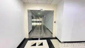 Office for rent in Sorachai Building Sukhumvit, Khlong Tan Nuea, Bangkok near BTS Ekkamai