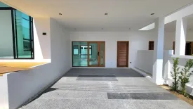 3 Bedroom Townhouse for sale in U Prompt, San Phranet, Chiang Mai