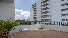 3 Bedroom Townhouse for rent in Thung Maha Mek, Bangkok near MRT Lumpini