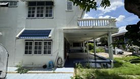 4 Bedroom Townhouse for sale in Chan Kasem, Bangkok