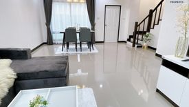 3 Bedroom Townhouse for sale in Khlong Sam, Pathum Thani