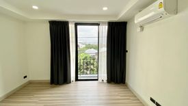 3 Bedroom Office for Sale or Rent in Bang Na, Bangkok near BTS Udom Suk