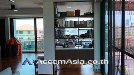 4 Bedroom Apartment for rent in Silom, Bangkok near BTS Chong Nonsi