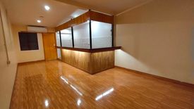 Commercial for rent in Silom, Bangkok near BTS Chong Nonsi