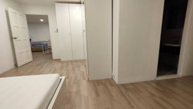 2 Bedroom Condo for rent in Bangna Complex, Bang Na, Bangkok near MRT Si Iam