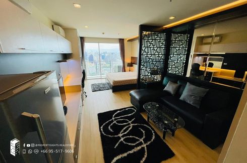 1 Bedroom Condo for rent in Sky Walk Condominium, Phra Khanong Nuea, Bangkok near BTS Phra Khanong