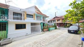 4 Bedroom Townhouse for sale in Bang Khu Rat, Nonthaburi