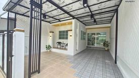 3 Bedroom Townhouse for sale in Poonsinh Thani 3, Khlong Song Ton Nun, Bangkok