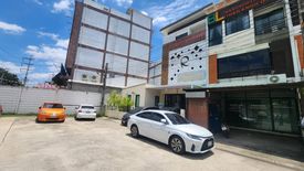 3 Bedroom Townhouse for sale in Bang Khae, Bangkok