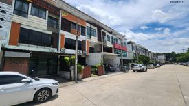 3 Bedroom Townhouse for sale in Bang Khae, Bangkok