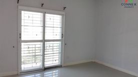 3 Bedroom Townhouse for sale in Lat Sawai, Pathum Thani