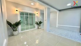 3 Bedroom Townhouse for sale in Bang Khu Rat, Nonthaburi