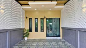 2 Bedroom Townhouse for sale in Nong Chok, Bangkok