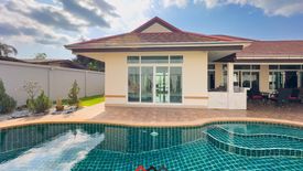 3 Bedroom House for sale in Na Kluea, Chonburi