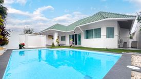 3 Bedroom House for sale in Na Kluea, Chonburi