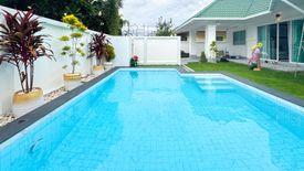 3 Bedroom House for sale in Na Kluea, Chonburi