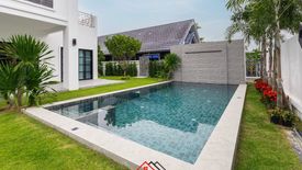 6 Bedroom House for sale in Na Kluea, Chonburi